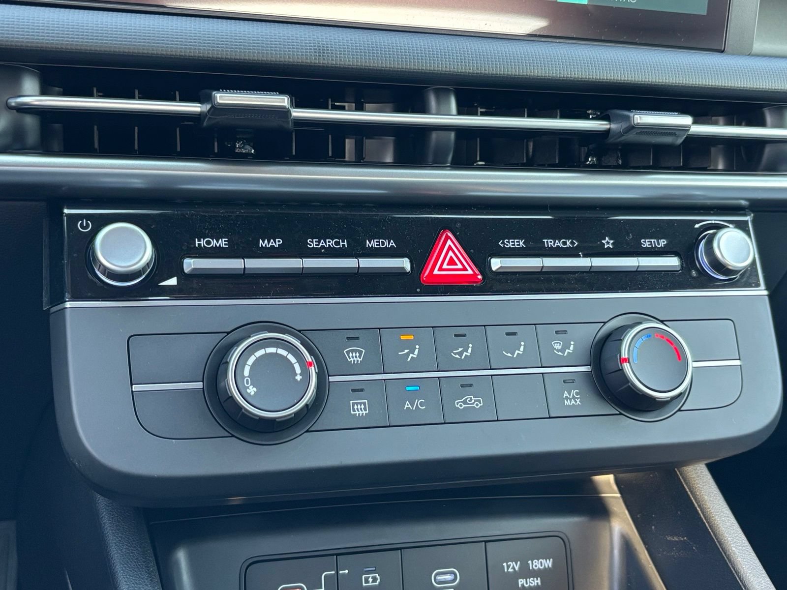 New 2027 Hyundai Santa Cruz SE FWD image 22