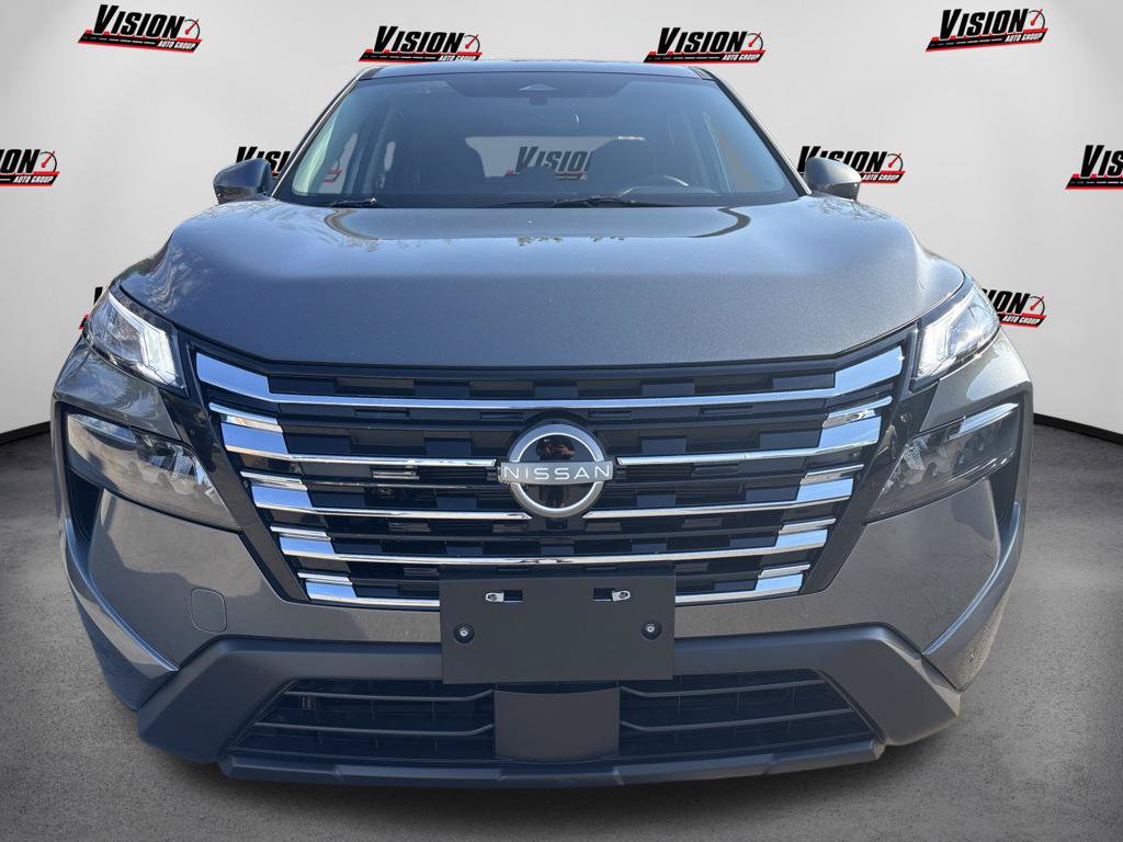 Certified 2026 Nissan Rogue SV FWD image 2