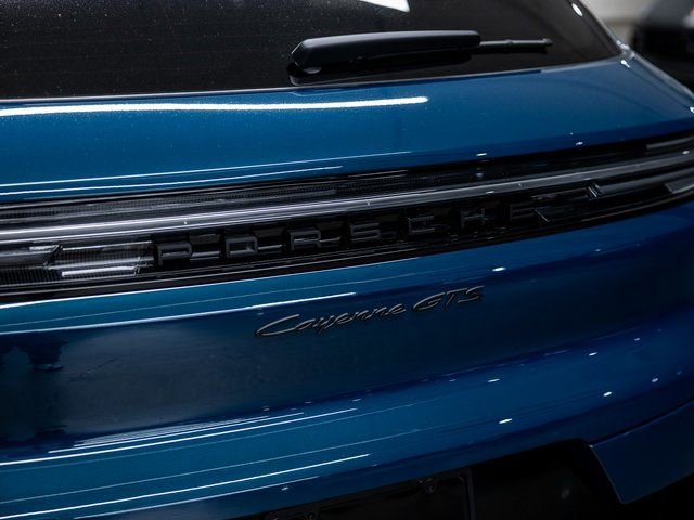 New 2026 Porsche Cayenne GTS image 21