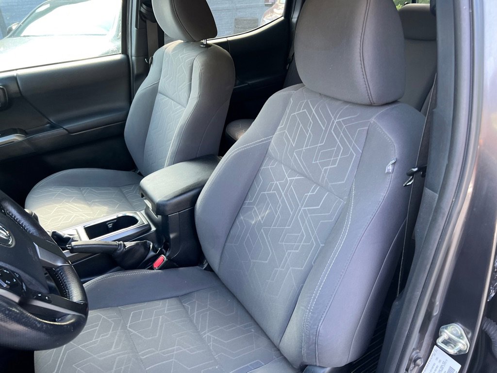 Used 2017 Toyota Tacoma TRD Off-Road image 49