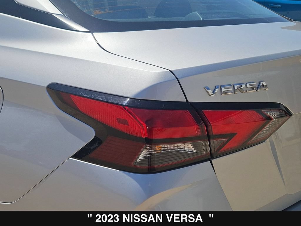 Used 2023 Nissan Versa SV FWD image 9