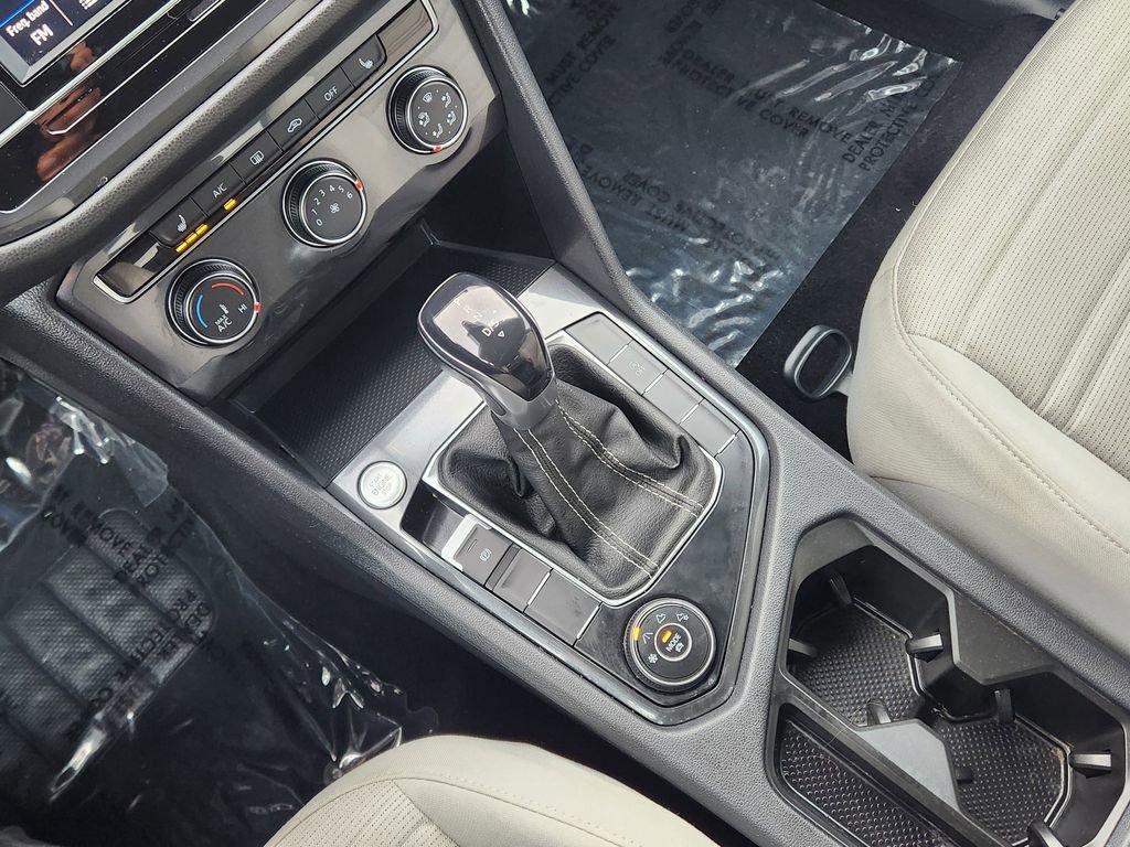 Used 2022 Volkswagen Tiguan S image 23