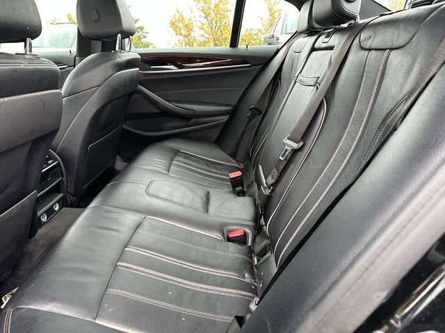 Used 2018 BMW 530i xDrive image 13