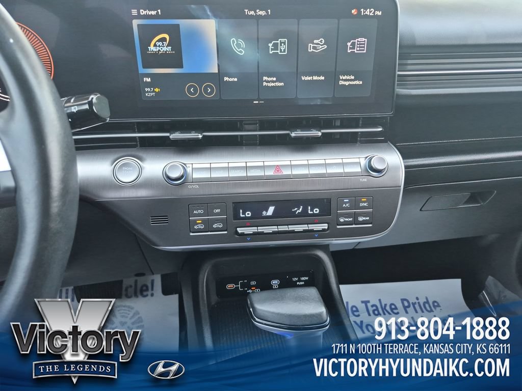 Used 2025 Hyundai Kona SEL FWD image 17