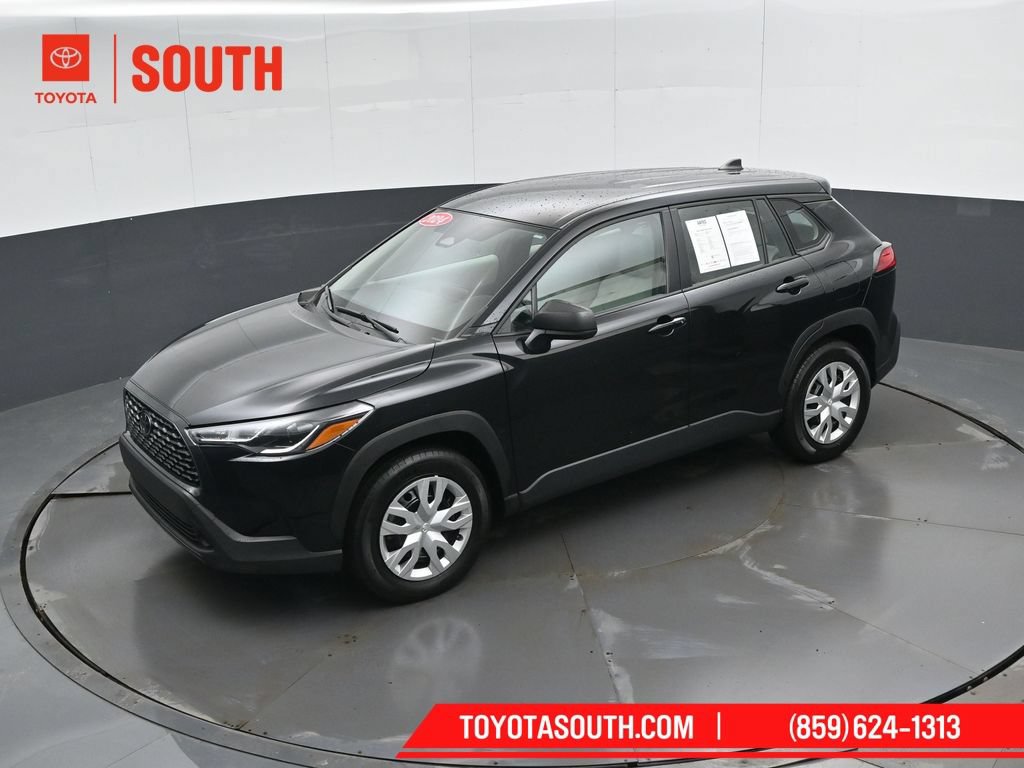 Used 2024 Toyota Corolla Cross L AWD/4WD image 47