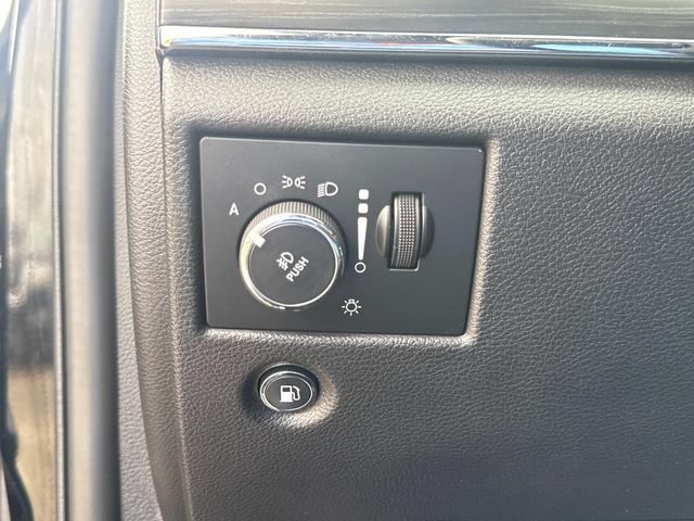 Used 2020 Jeep Grand Cherokee Limited RWD image 28