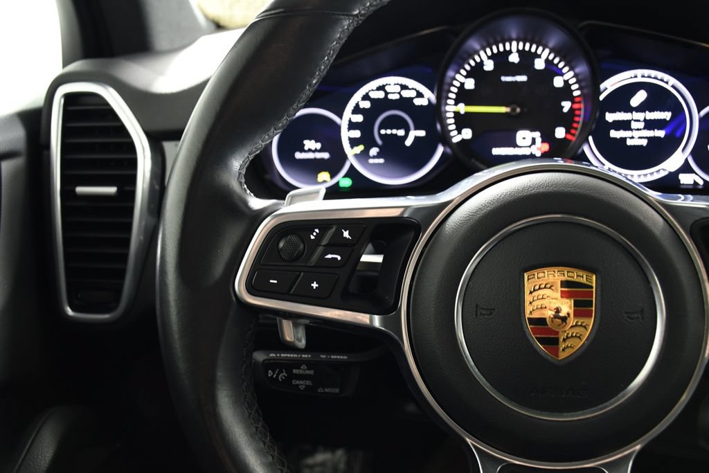 Used 2022 Porsche Cayenne Platinum Edition AWD/4WD image 29