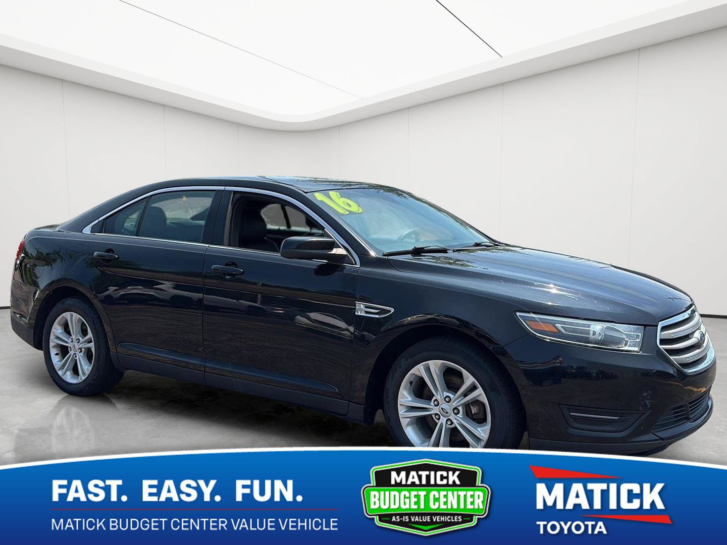 Used 2016 Ford Taurus SEL FWD image 1