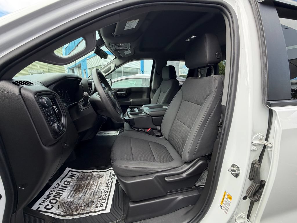 Used 2021 Chevrolet Silverado 1500 Custom AWD/4WD image 9