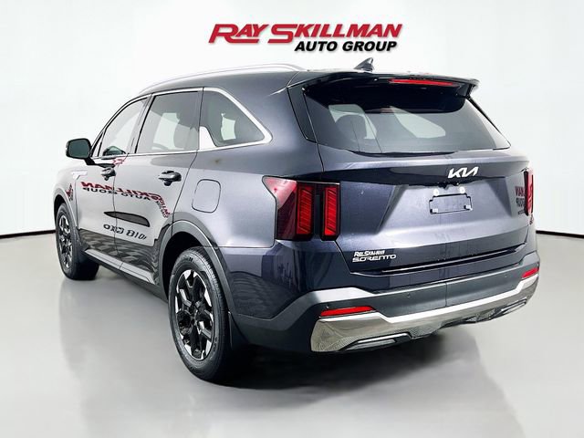 Used 2025 Kia Sorento S w/ Panoramic Sunroof Package FWD image 5