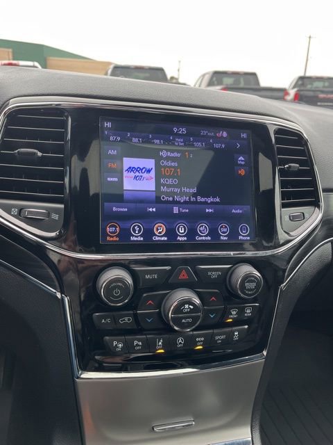 Used 2019 Jeep Grand Cherokee Limited image 35