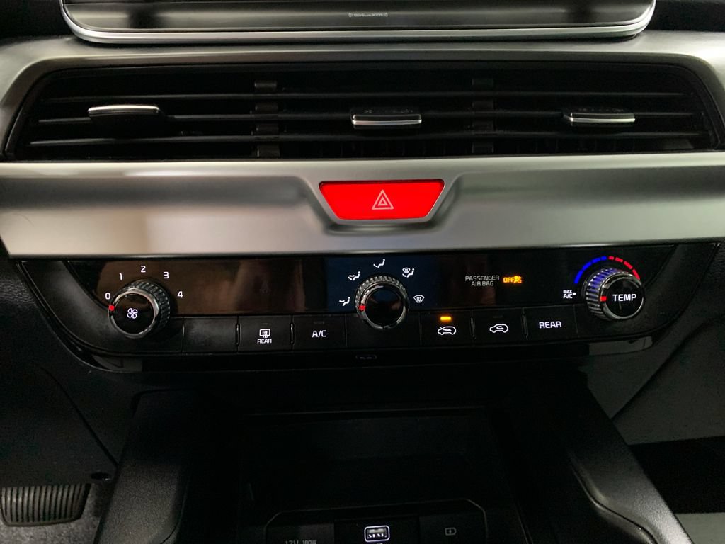 Used 2020 Kia Telluride LX AWD/4WD image 29