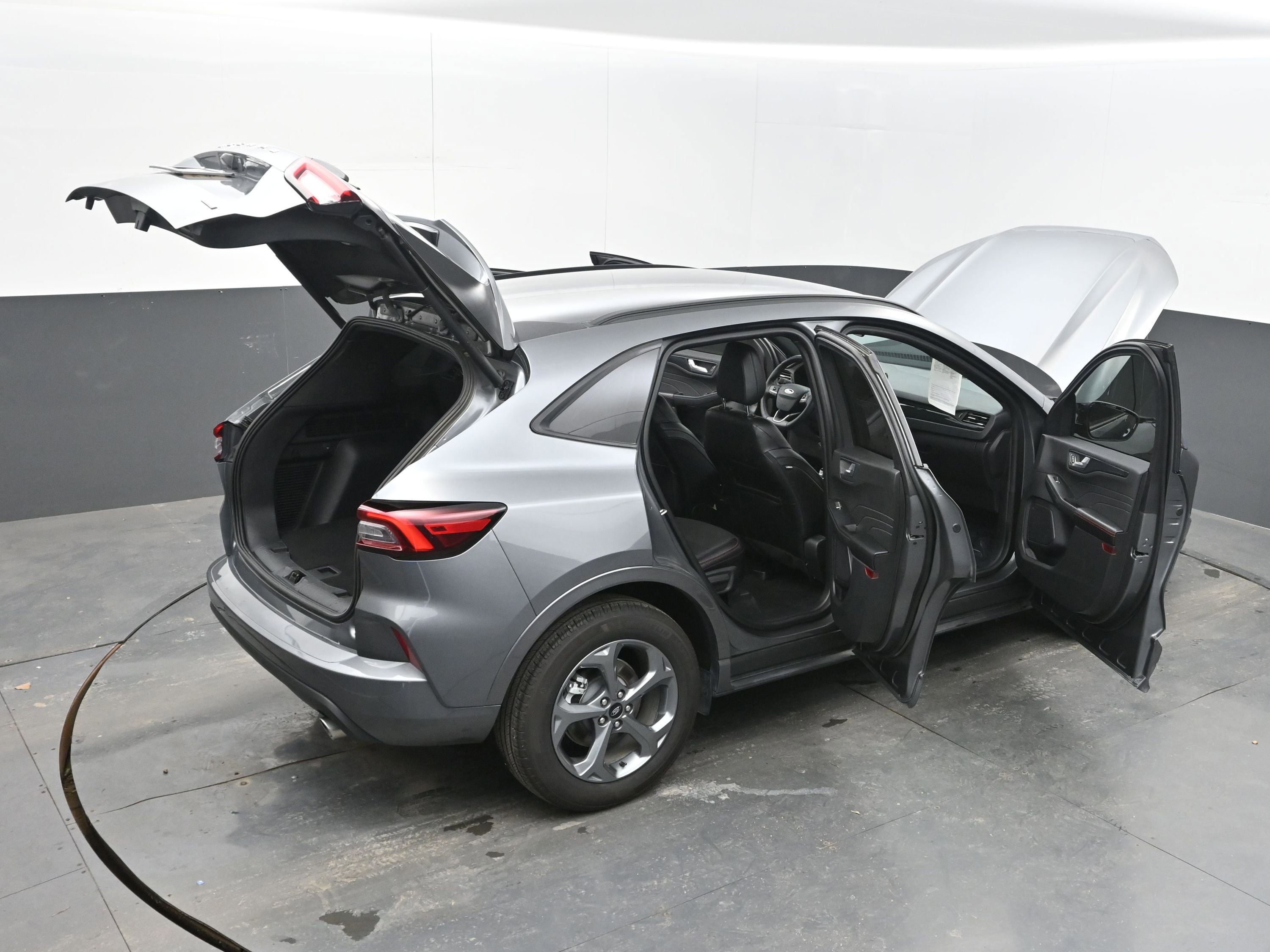 Used 2024 Ford Escape ST-Line w/ Equipment Group 301A image 45