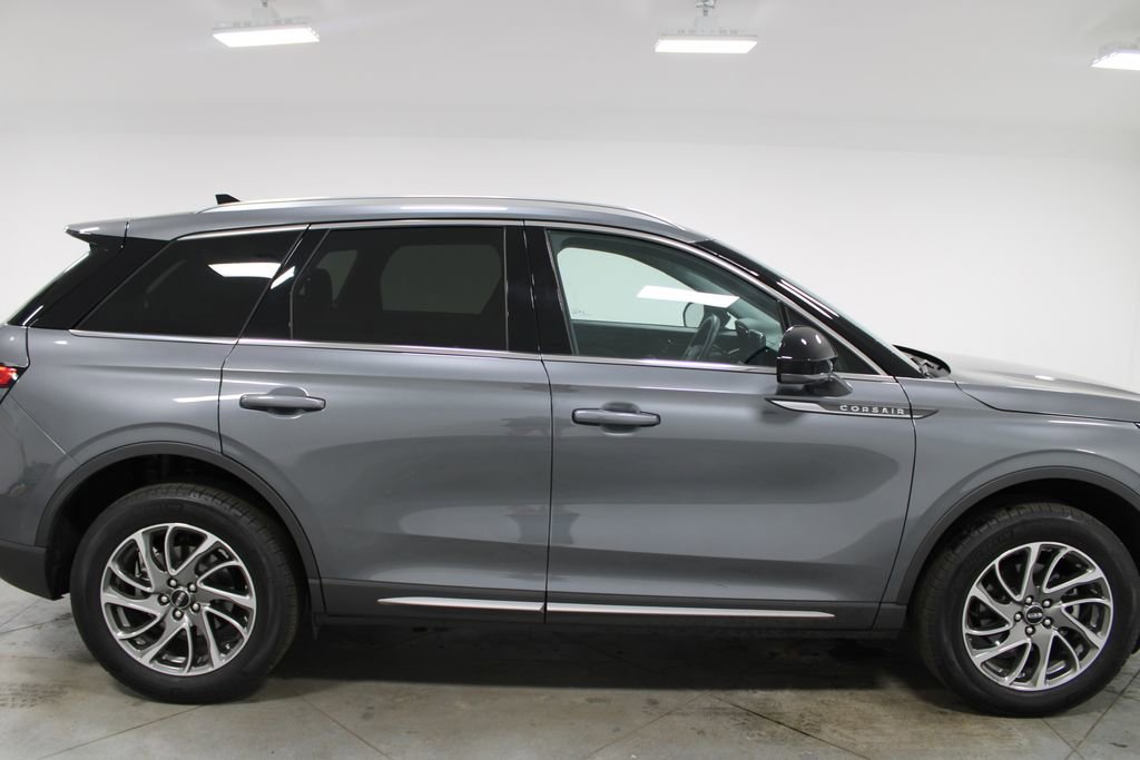 Used 2022 Lincoln Corsair FWD w/ Equipment Group 101A image 11