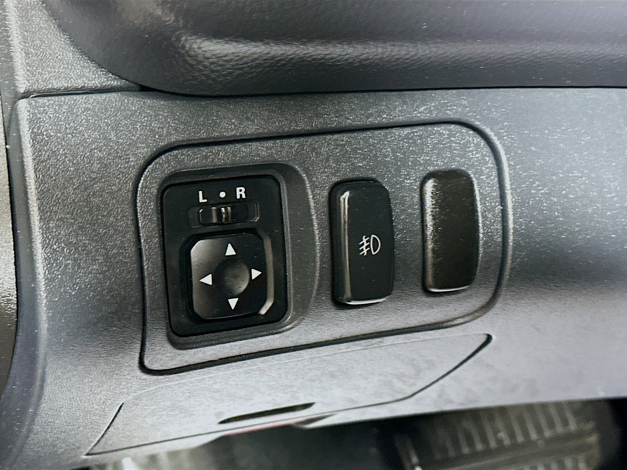 Used 2008 Mitsubishi Eclipse GS image 10