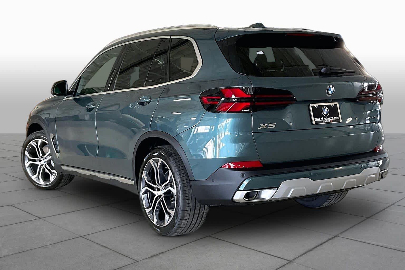 Used 2026 BMW X5 sDrive40i w/ Premium Package RWD image 9