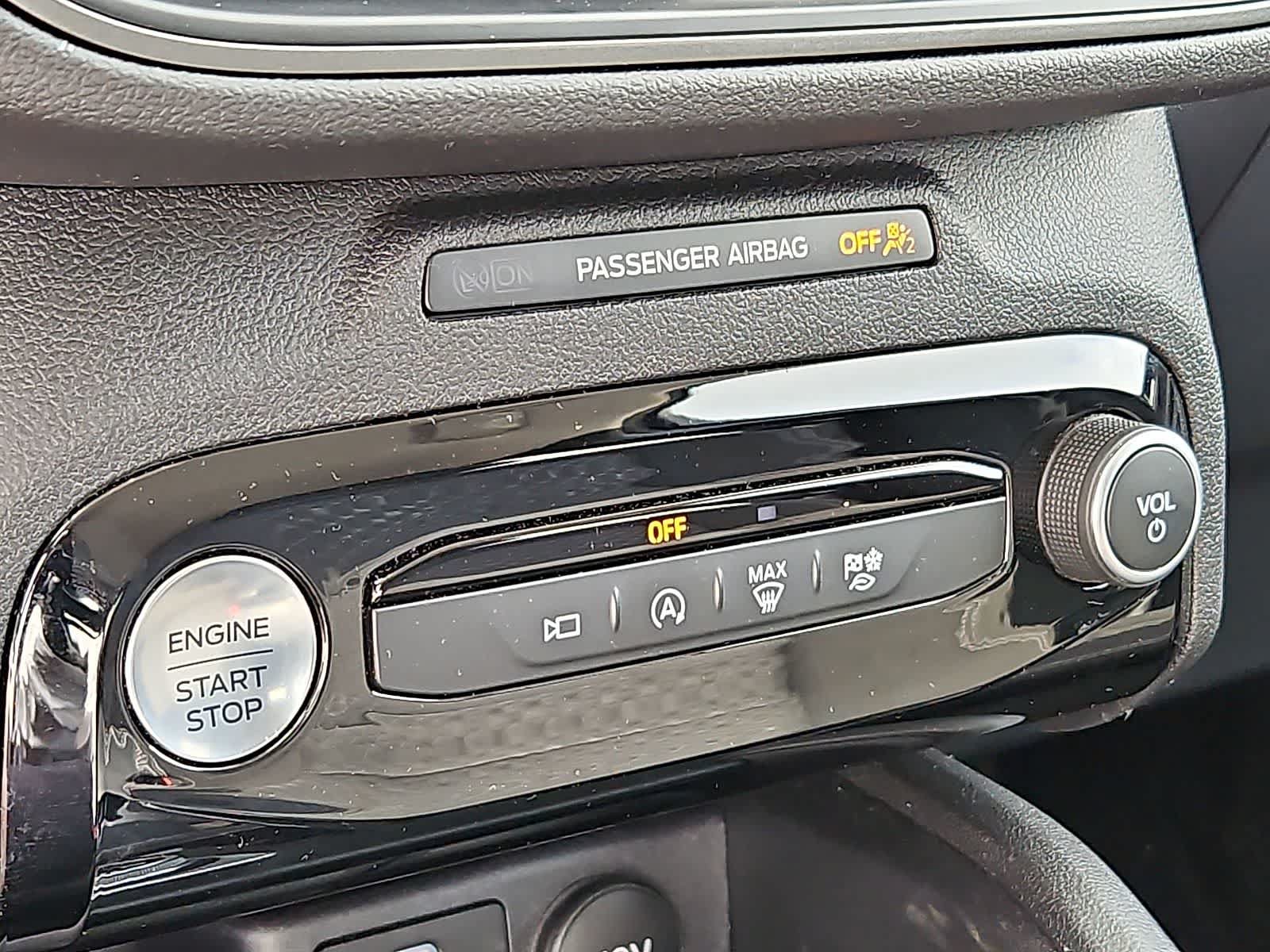 Used 2023 Ford Escape Active w/ Tech Pack #2 FWD image 16