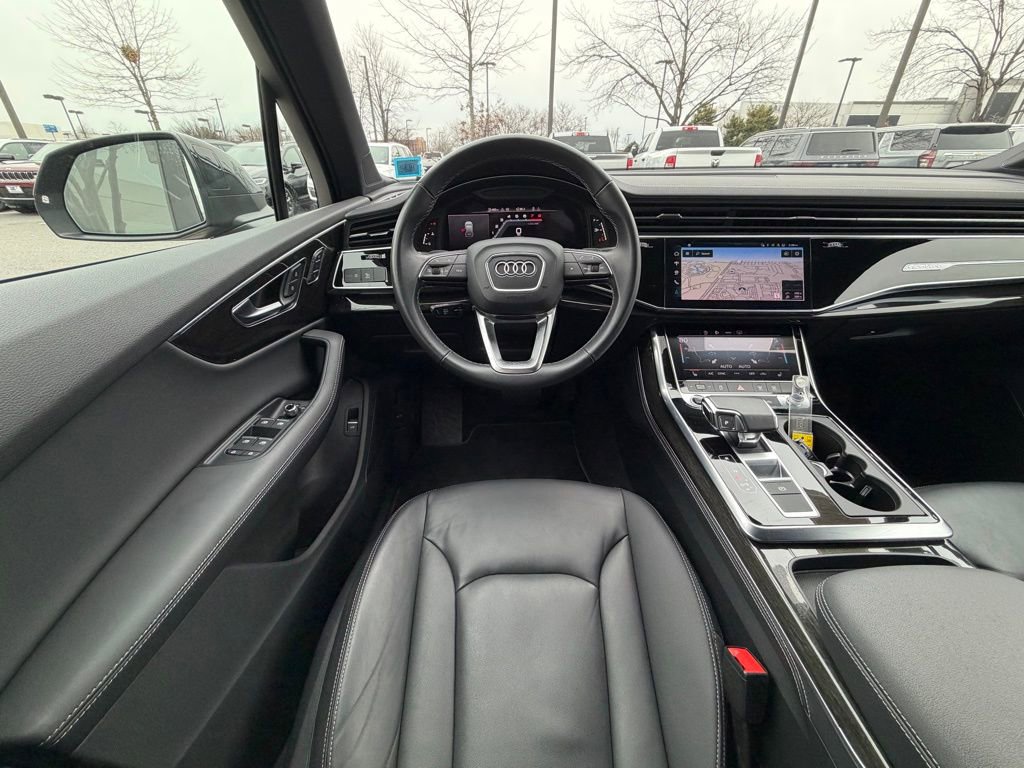 Used 2025 Audi Q7 3.0T Premium Plus image 20
