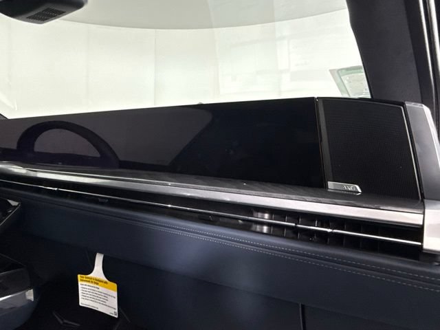 New 2025 Cadillac Escalade IQ Luxury 2 AWD/4WD image 35