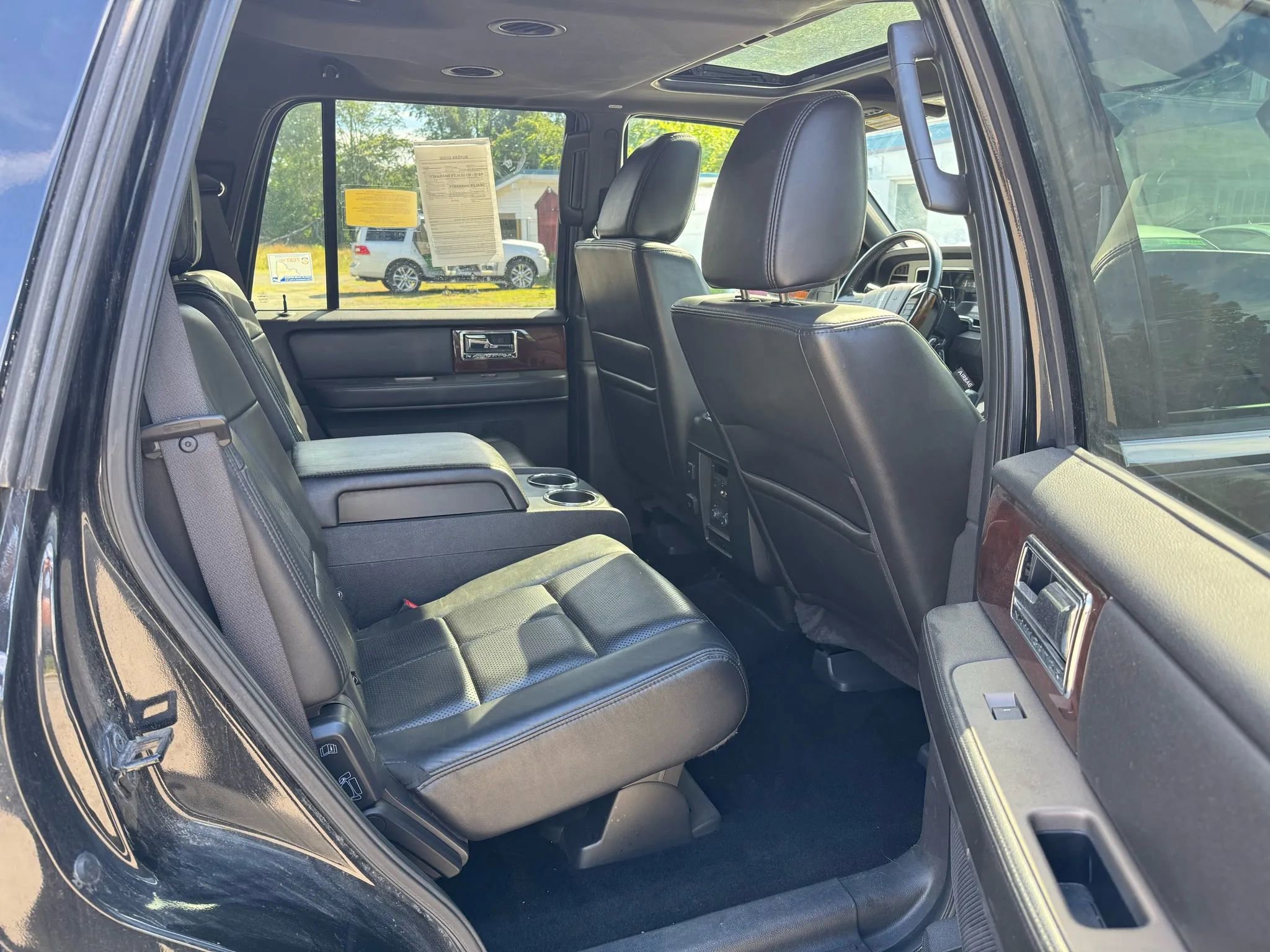 Used 2013 Lincoln Navigator 4WD image 15