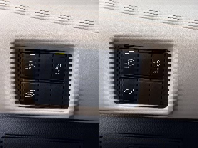 Used 2023 Toyota Highlander XLE image 26