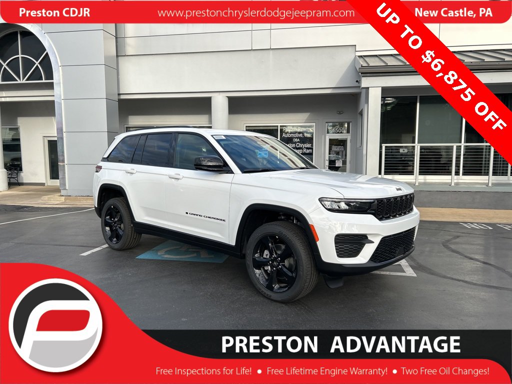 New 2025 Jeep Grand Cherokee Altitude AWD/4WD image 1