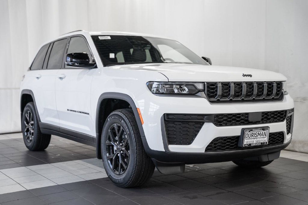 New 2026 Jeep Grand Cherokee Altitude