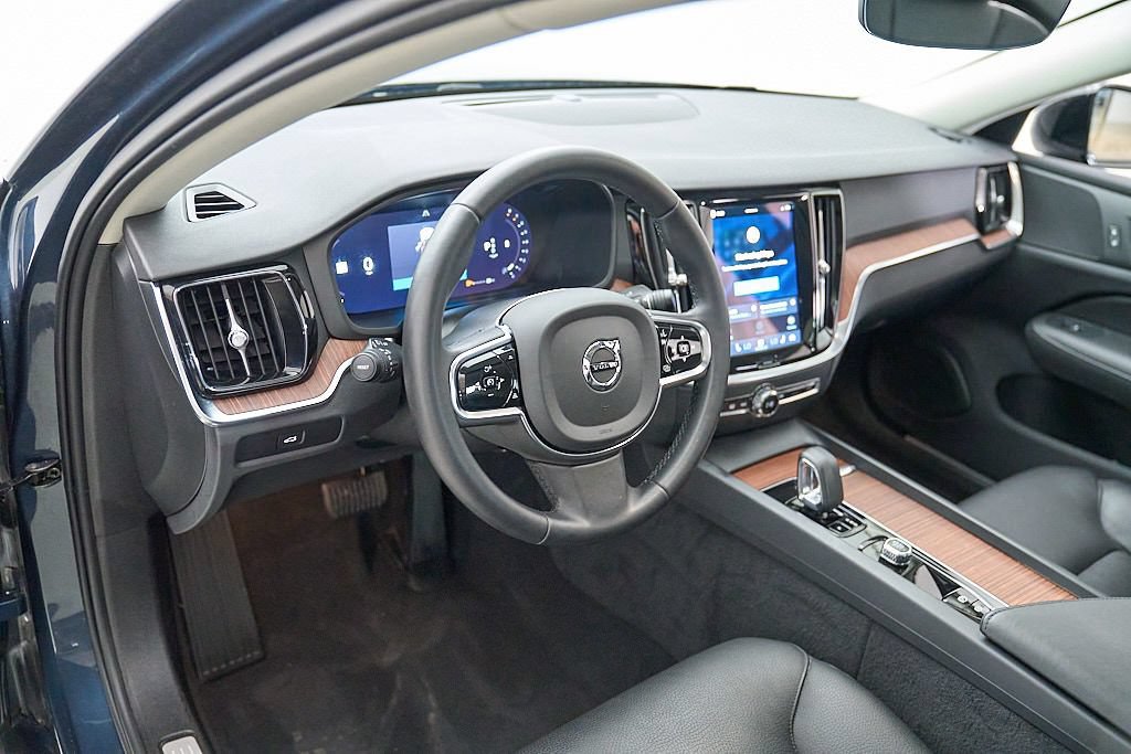 Certified 2024 Volvo S60 B5 Plus AWD/4WD image 12