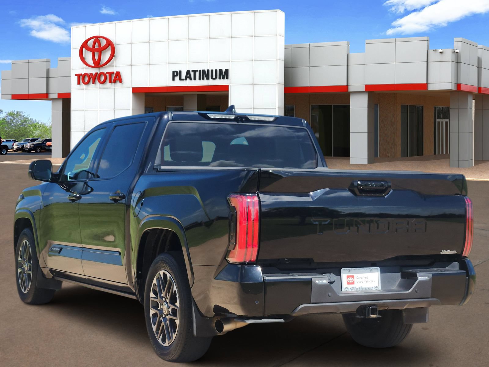 Used 2022 Toyota Tundra Platinum RWD image 5