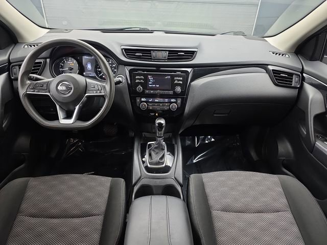 Used 2018 Nissan Rogue Sport SV image 21