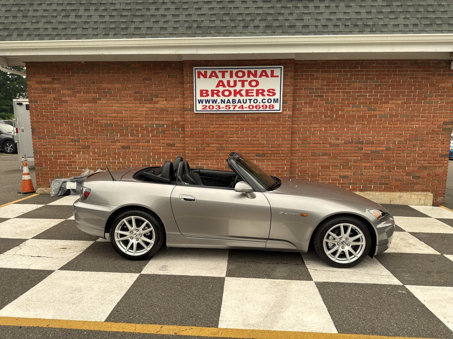 Used 2004 Honda S2000 image 19