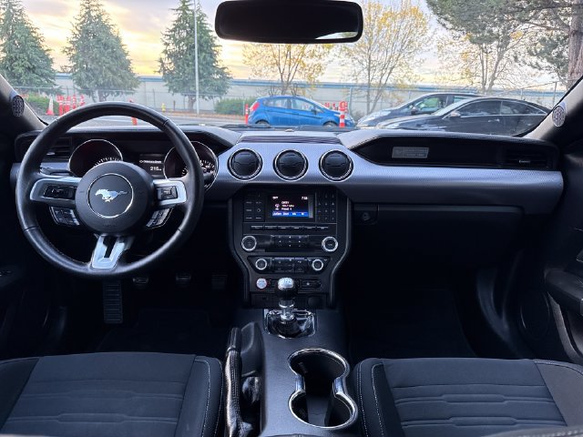 Used 2016 Ford Mustang GT RWD image 11