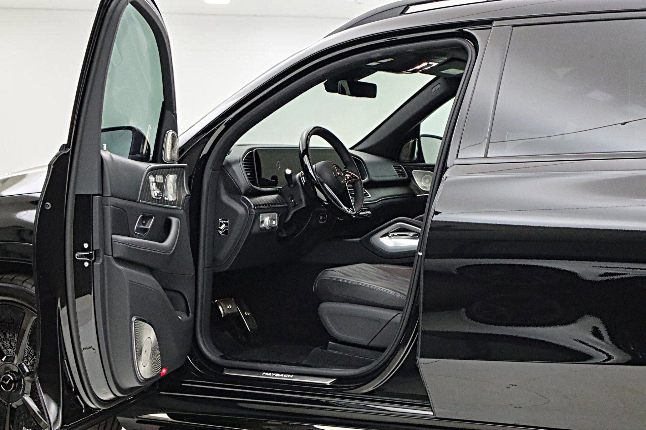 Used 2026 Mercedes-Benz Maybach GLS 600 4MATIC image 7