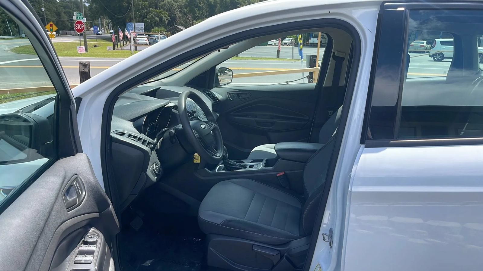Used 2019 Ford Escape S FWD image 9
