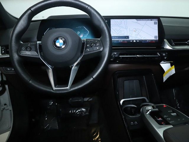 Certified 2025 BMW X2 xDrive28i w/ Premium Package image 30