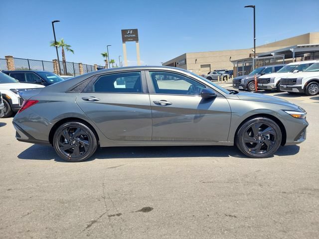 New 2026 Hyundai Elantra SEL Sport FWD image 31