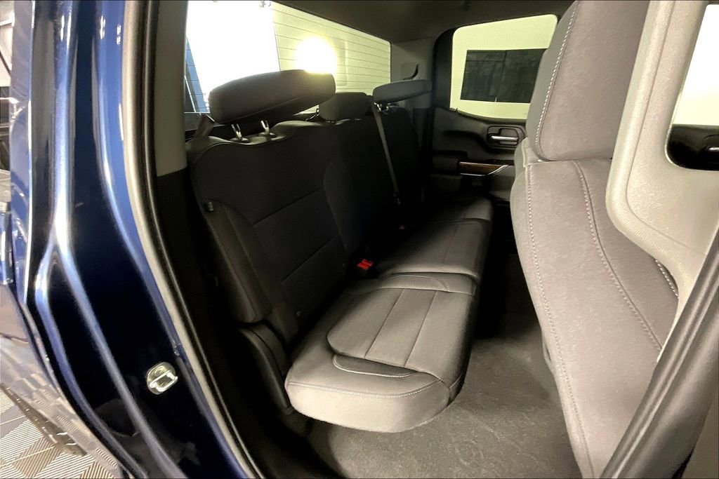 Used 2022 GMC Sierra 1500 SLE image 36