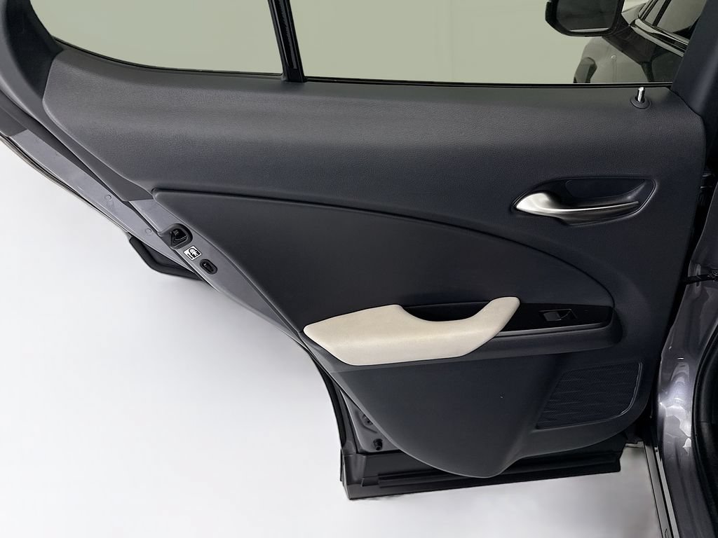 Used 2019 Lexus UX 200 FWD image 24