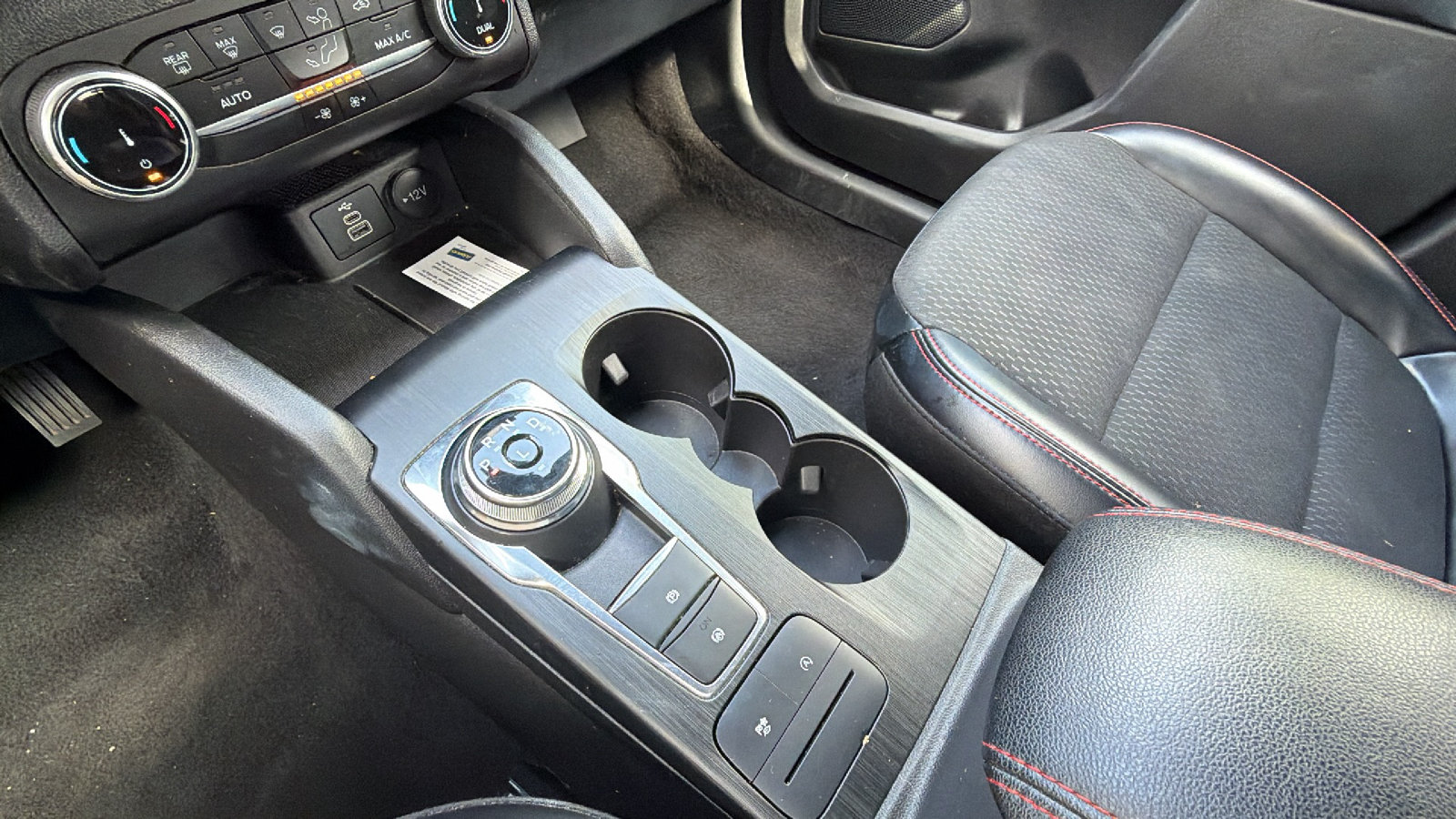 Used 2025 Ford Escape ST-Line FWD image 30
