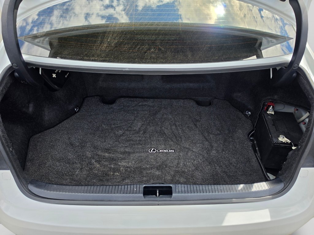 Used 2013 Lexus ES 300h w/ Premium Pkg FWD image 23