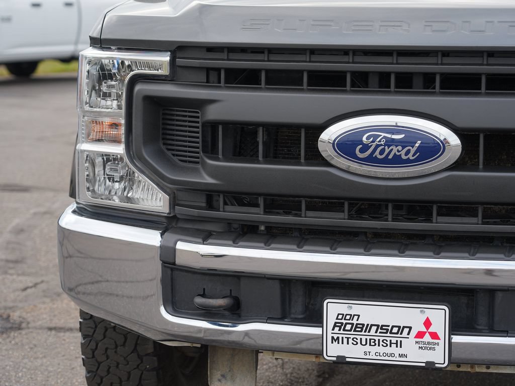 Used 2020 Ford F250 XL w/ Power Equipment Group AWD/4WD image 9