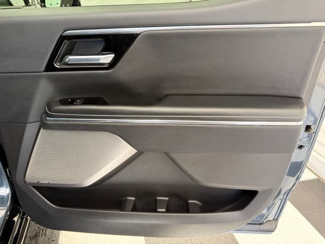 Used 2025 GMC Sierra EV Denali AWD/4WD image 28