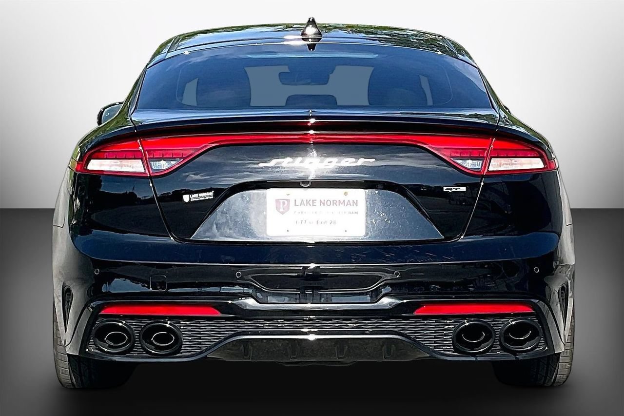 Used 2023 Kia Stinger GT-Line w/ Sun & Sound Package RWD image 7