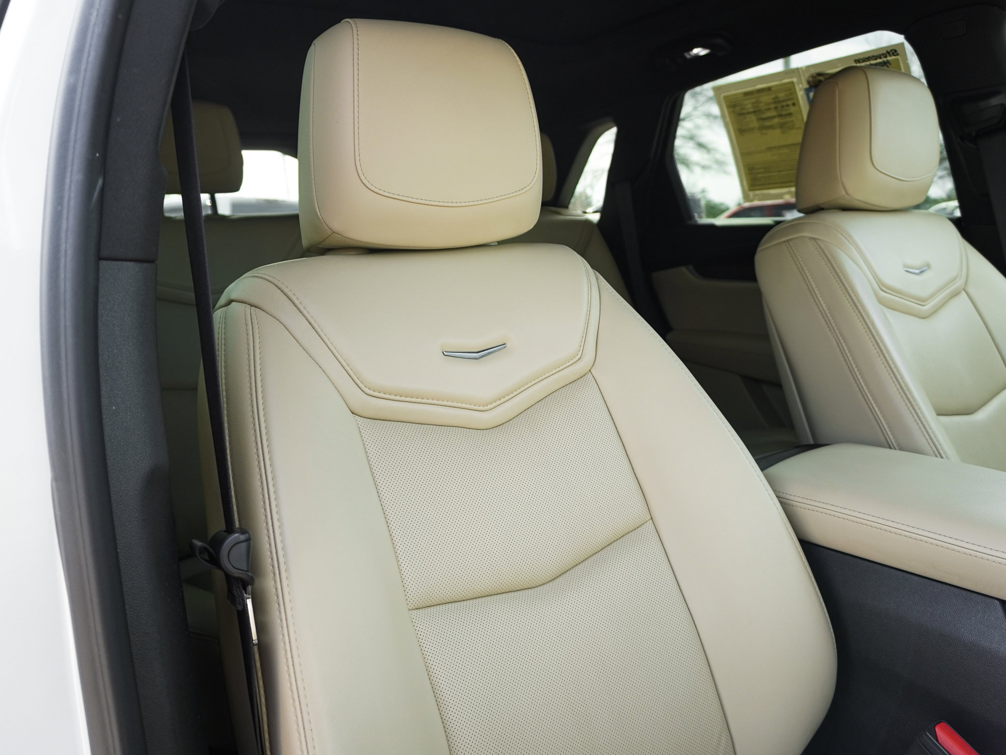 Used 2018 Cadillac XT5 Luxury w/ Driver Awareness Package image 34