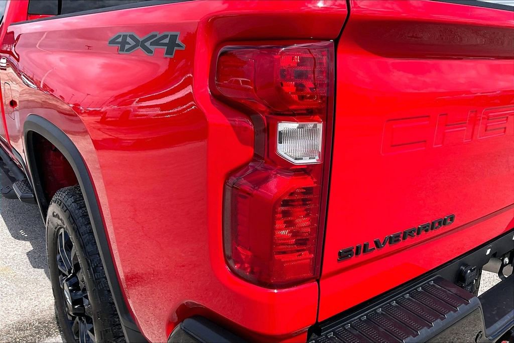 Used 2025 Chevrolet Silverado 2500 Custom w/ Custom Value Package AWD/4WD image 20