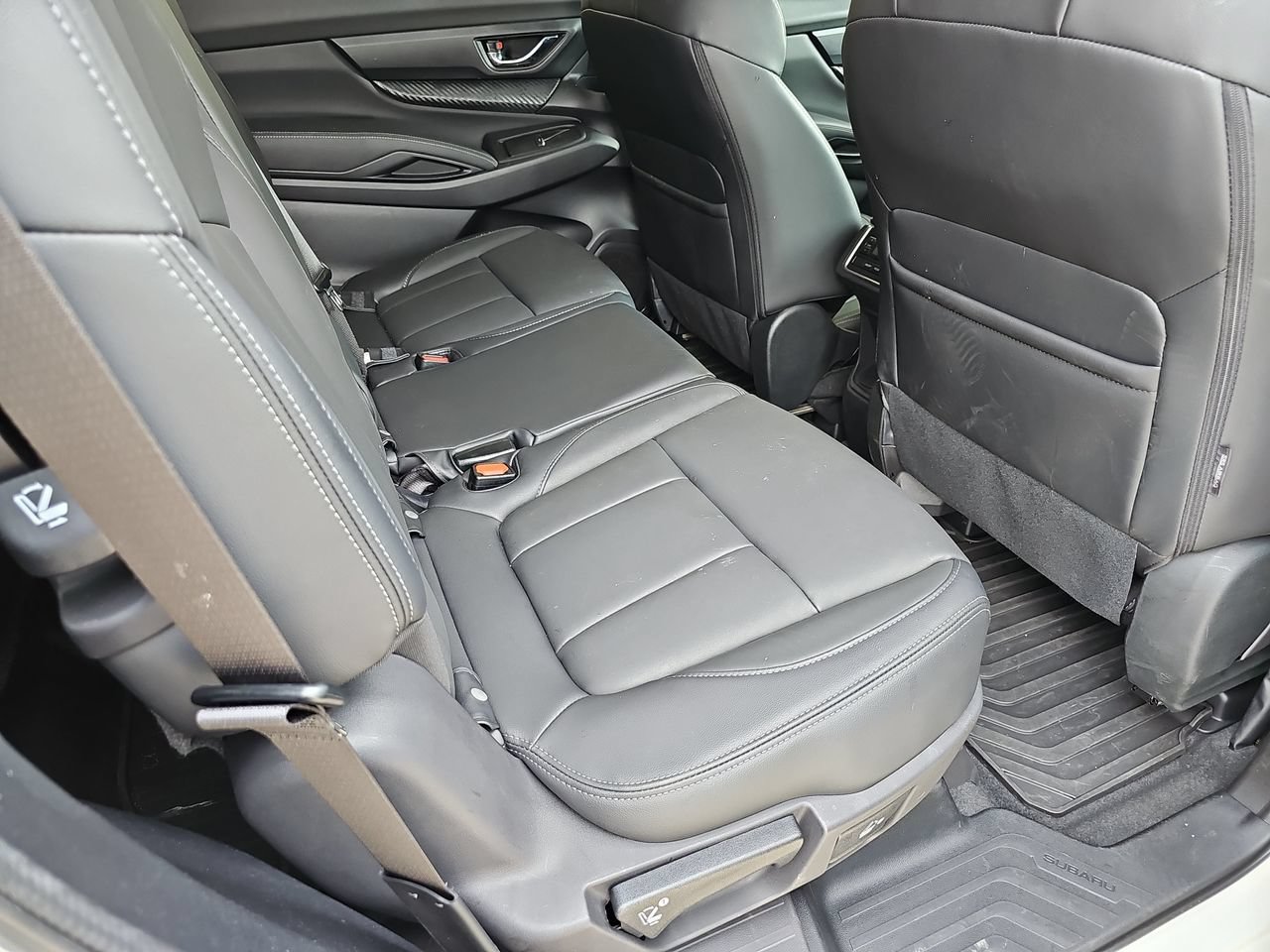 Certified 2026 Subaru Ascent Premium AWD/4WD image 14