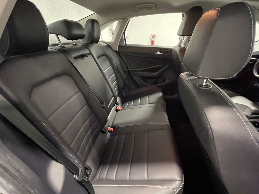 Used 2021 Volkswagen Jetta SEL FWD image 23
