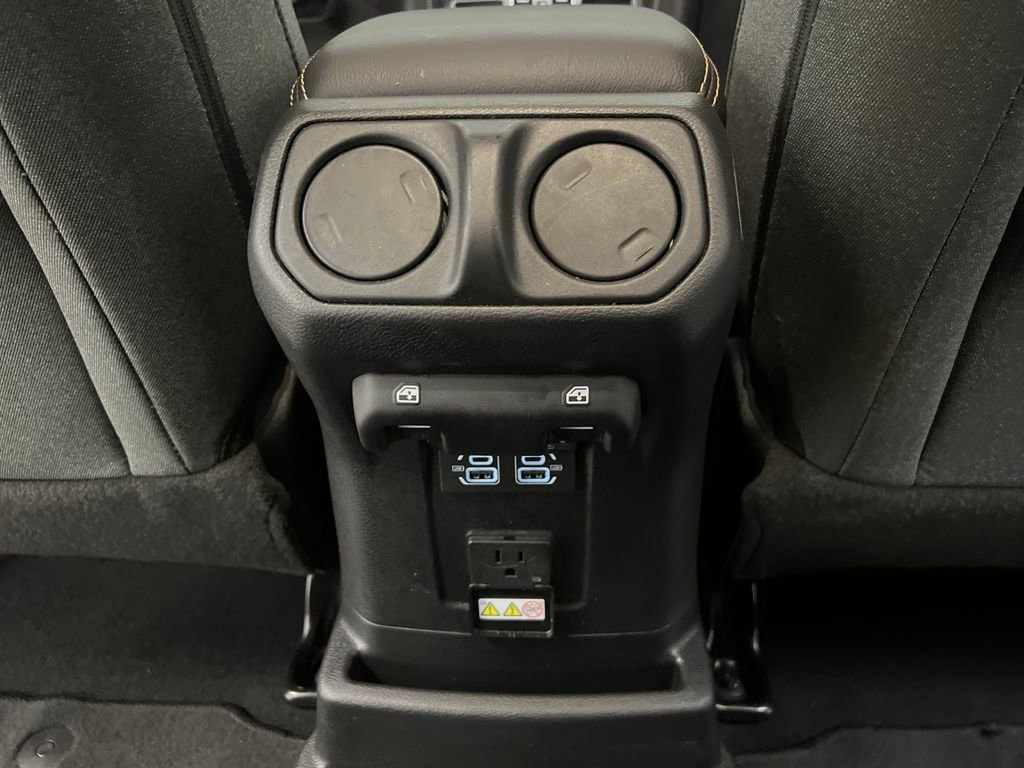 Used 2025 Jeep Wrangler Sahara 4xe image 19