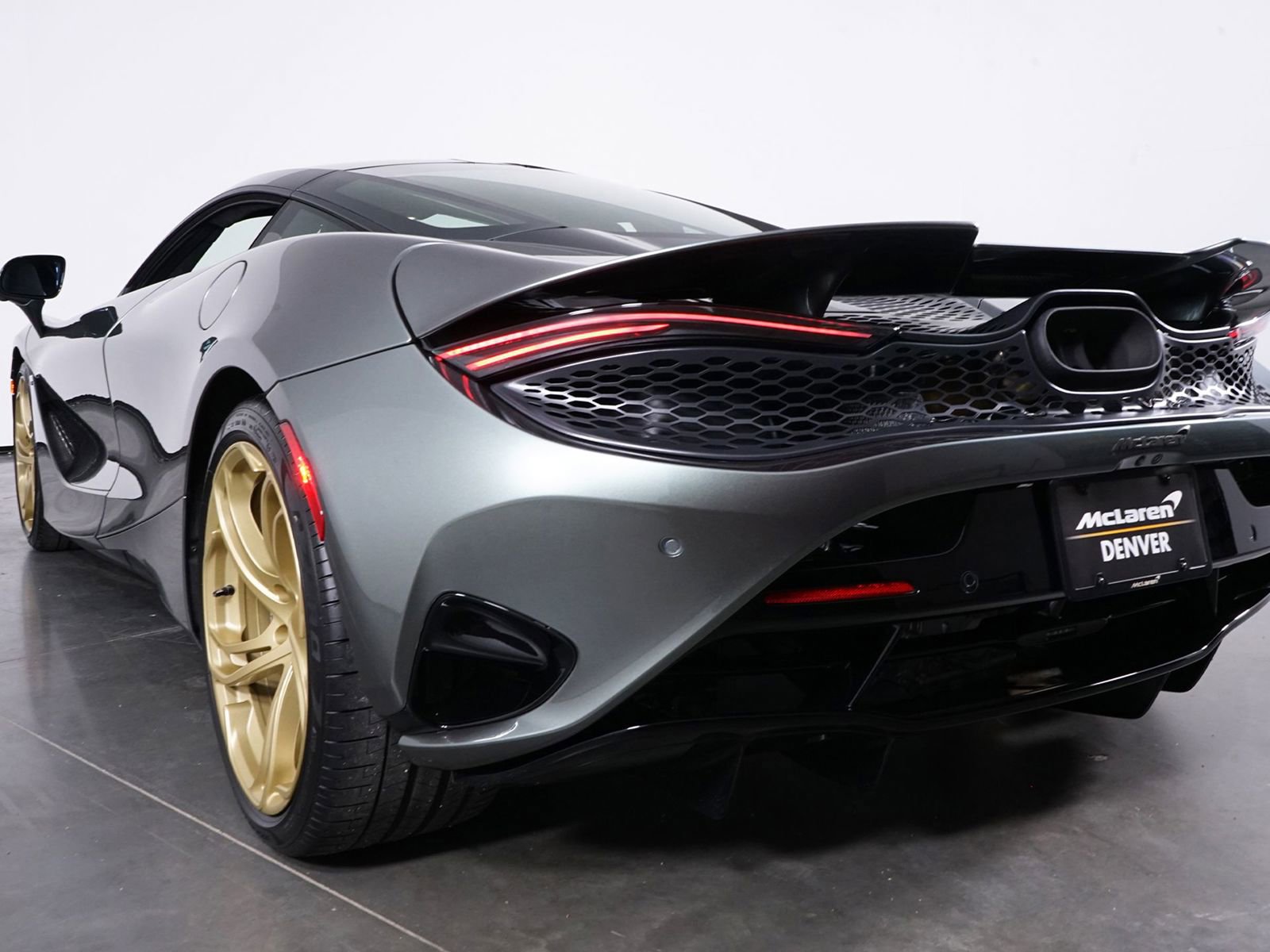 New 2026 McLaren 750S image 18