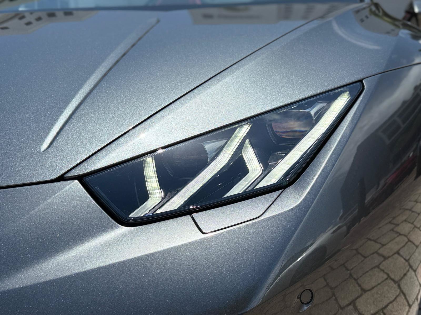 Used 2016 Lamborghini Huracan LP 610-4 AWD/4WD image 5